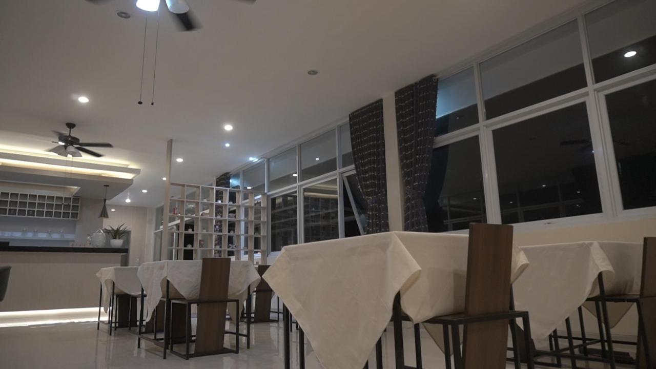 Ultimate Residence Bali Dempasar Exterior foto